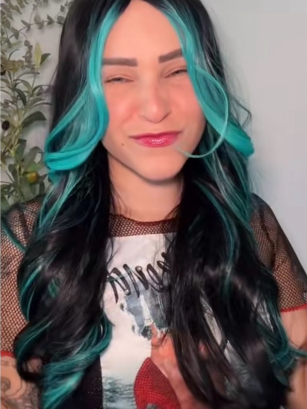 Black and Teal Long Wavy Women’s Hair Extension Wig